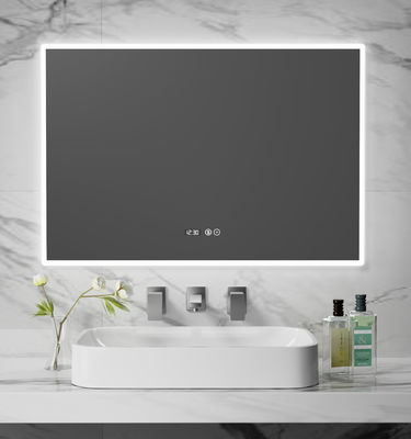 Cermin kamar mandi LED pintar dengan fungsi anti kabut, tampilan waktu dan suhu, pencahayaan tanpa langkah, desain tahan air, kontrol sentuh ganda, suhu warna 3000K ~ 6000K, dimensi dan fungsi yang dapat disesuaikan